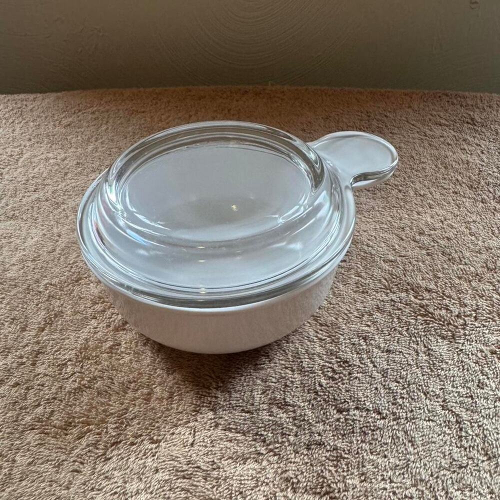 White Corningware Grab-It w/ Pyrex Glass Lid- Lot 2